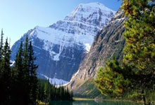 海星体育直播：战术板 ｜ 齐达内执教下皇马，是个什么战术打法.